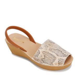 Kenneth Cole  Shine Light Snake Embossed Sandals
